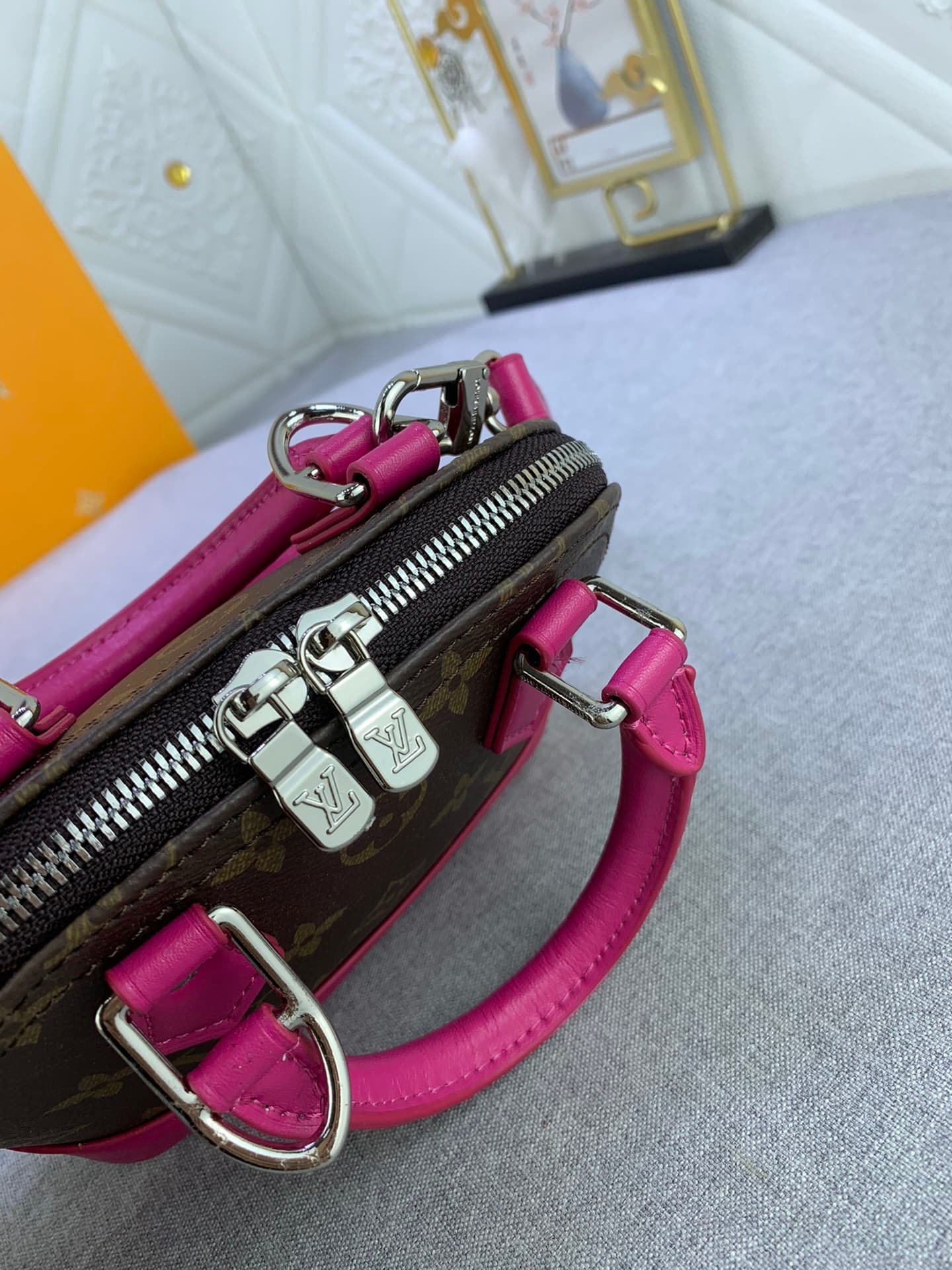 L0vis Vvtt0n Mini Alma Monogram Canvas Mix With Pink 18Cm M83206