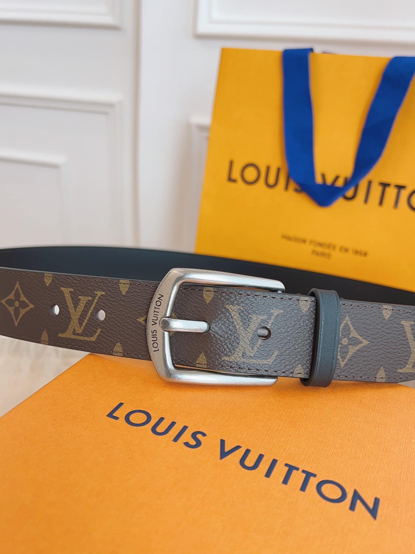 L0vis Vvtt0n Belt Monogram Leather Brown Silver Hardware 35Mm