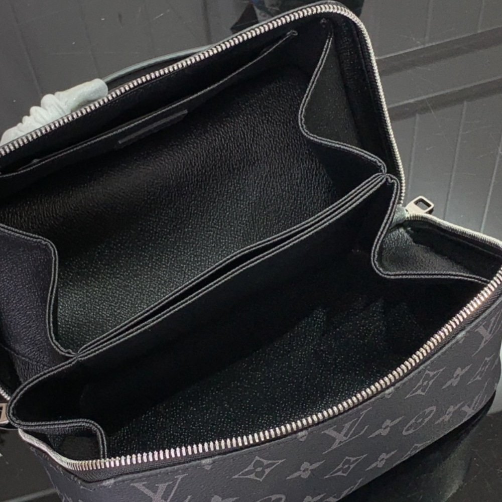 [S*per Vip 1:1] L0vis Vvtt0n Toiletry Bag Monogram Eclipse Canvas Black 24Cm M11508