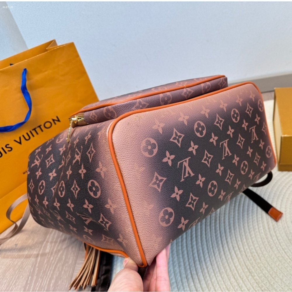 L0vis Vvtt0n Montsouris Backpack Monogram Dust Coated Canvas 30Cm M11540