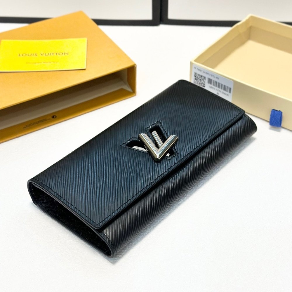 L0vis Vvtt0n Twist Wallet Leather Black 19Cm M68309