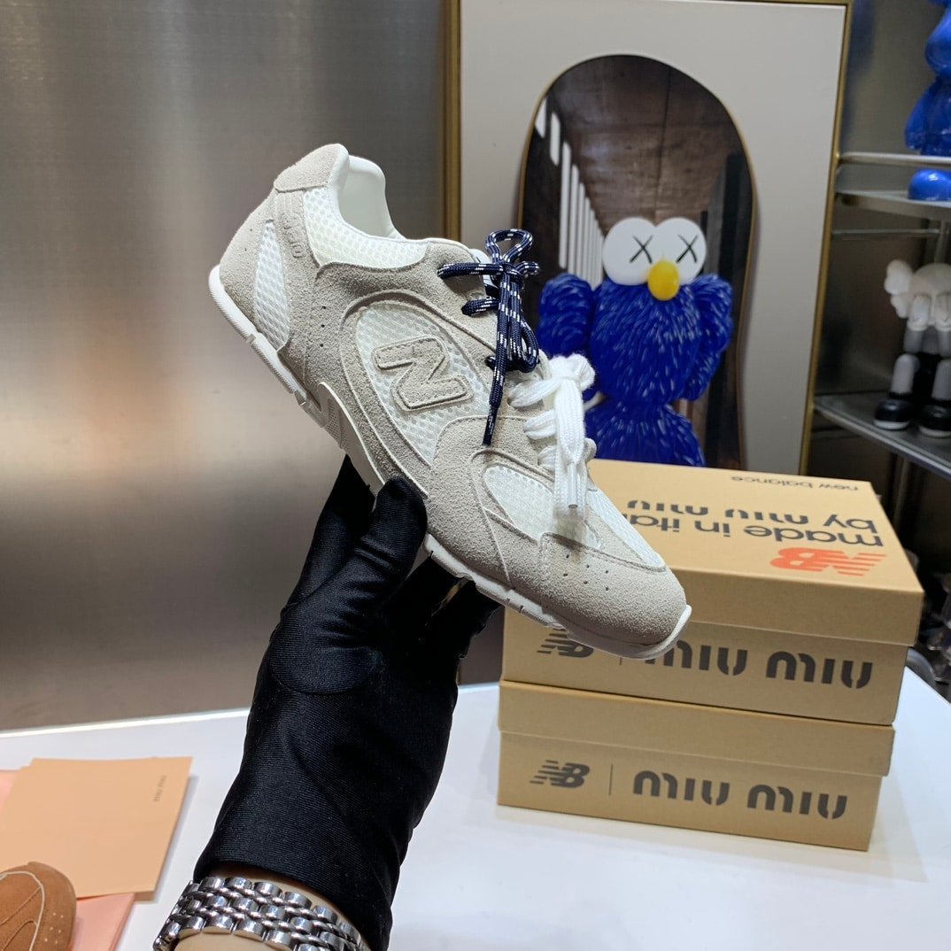 Miu Miu X New Balance 530 Sl White 5E165E 3D8C F0009 F Bd05