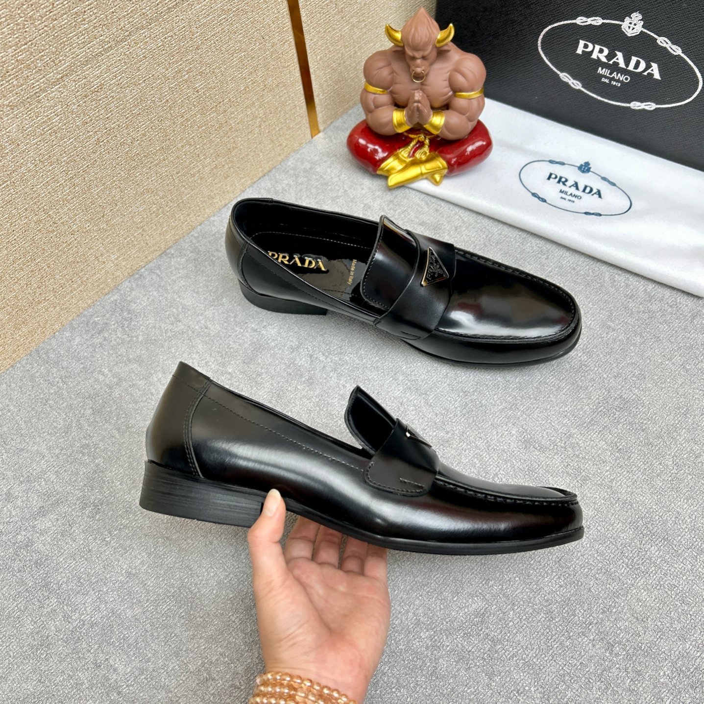 Pra*a Brushed Leather Loafers Triangle Black 2Db180 P39 F0002 F G001