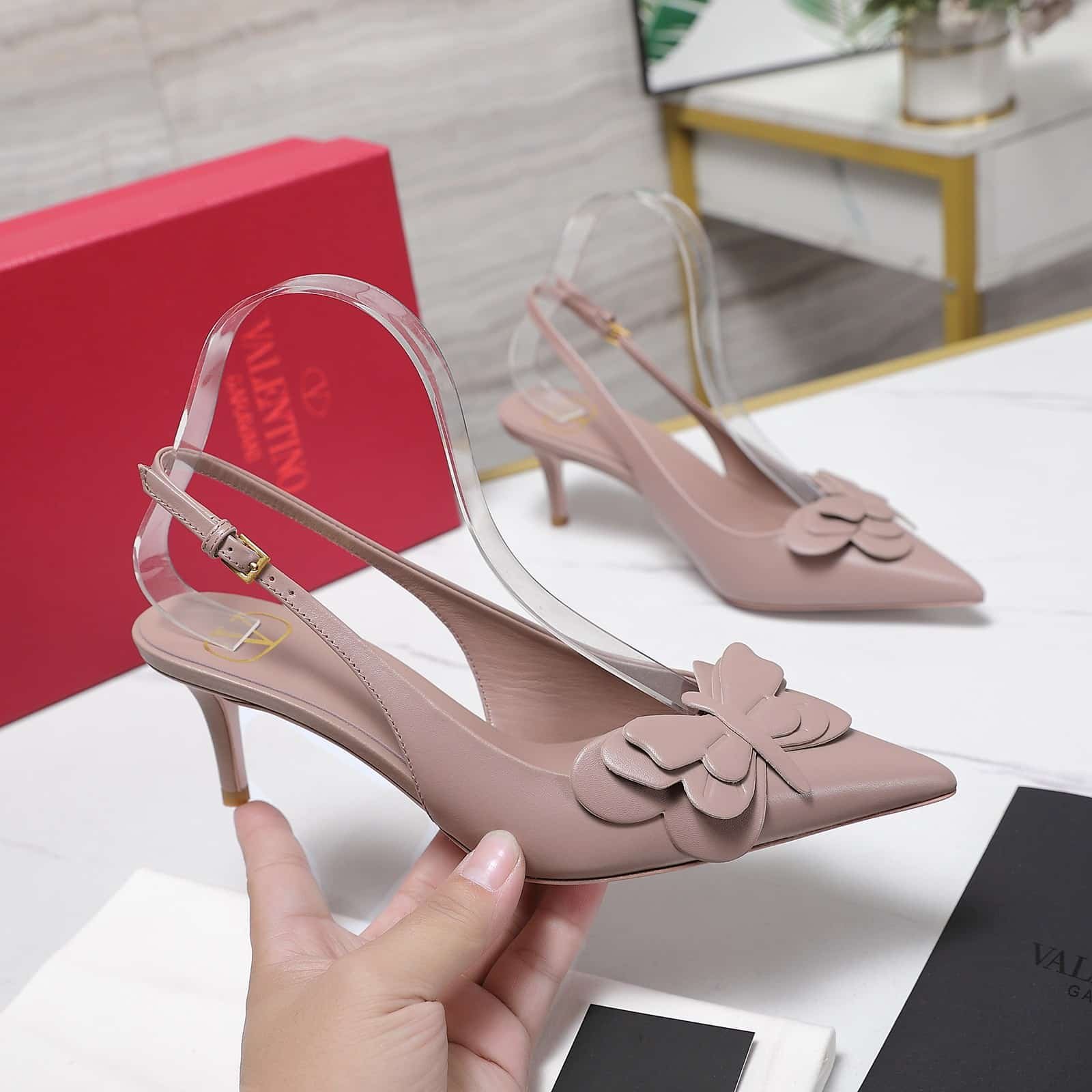 Va1e*ntin0 Garavani Papier Phalène Slingback Pumps Pink