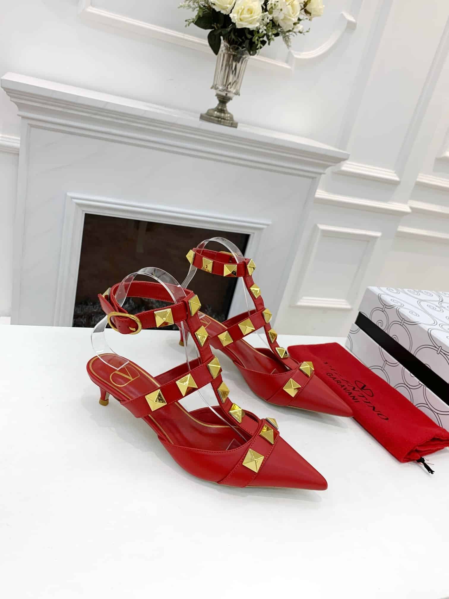 Va1e*ntin0 Garavani Roman Stud Kitten Heel Pumps Red