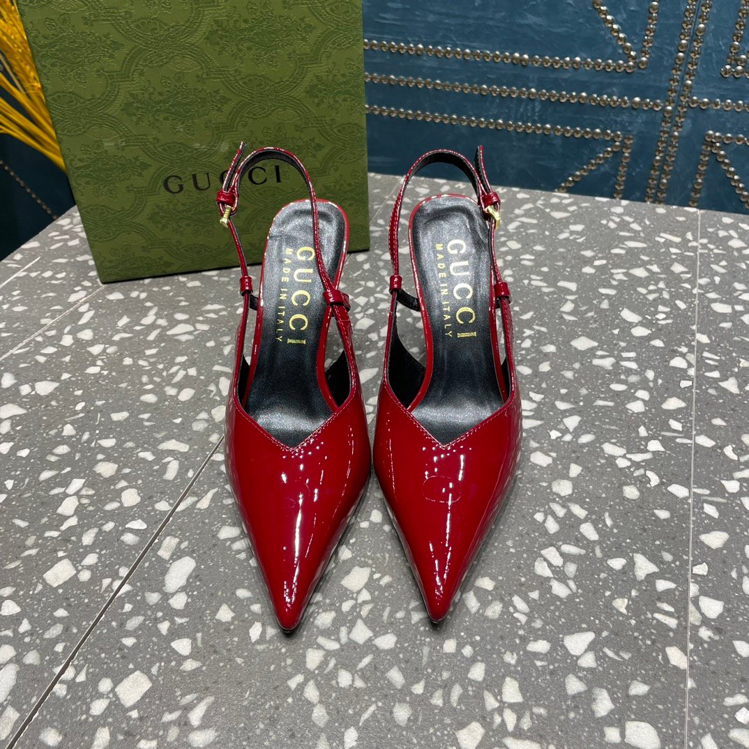 Gvc*1 Women’S Platform Pump Red