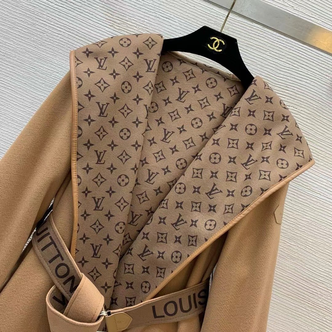 L0vis Vvtt0n Classic Monogram Wool Brown Coats