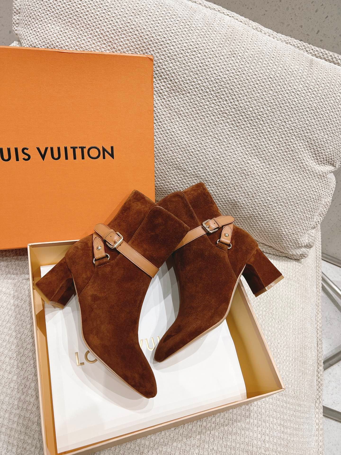 L0vis Vvtt0n Parisienne Ankle Boot Suede Leather Brown